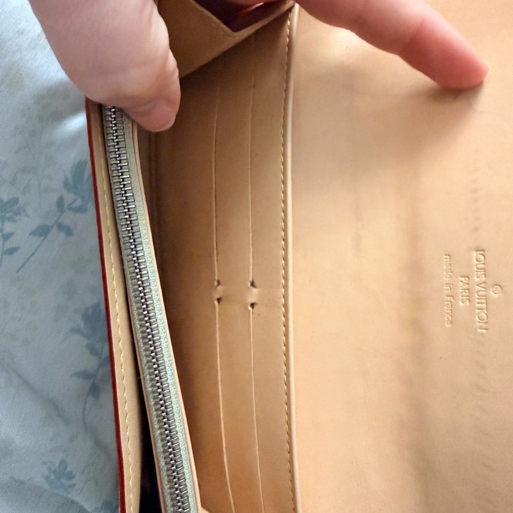 Takashi Murakami X Louis Vuitton White Monogram Multicolor Wallet - Picture 8 of 16